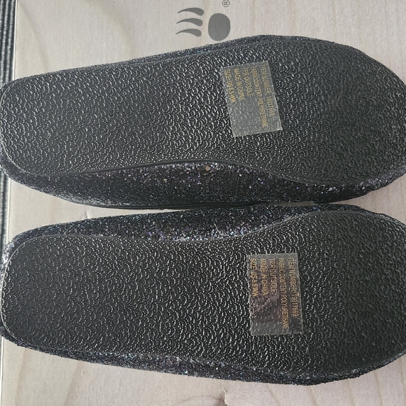 TORRID Moccasins - Picture 3 of 4